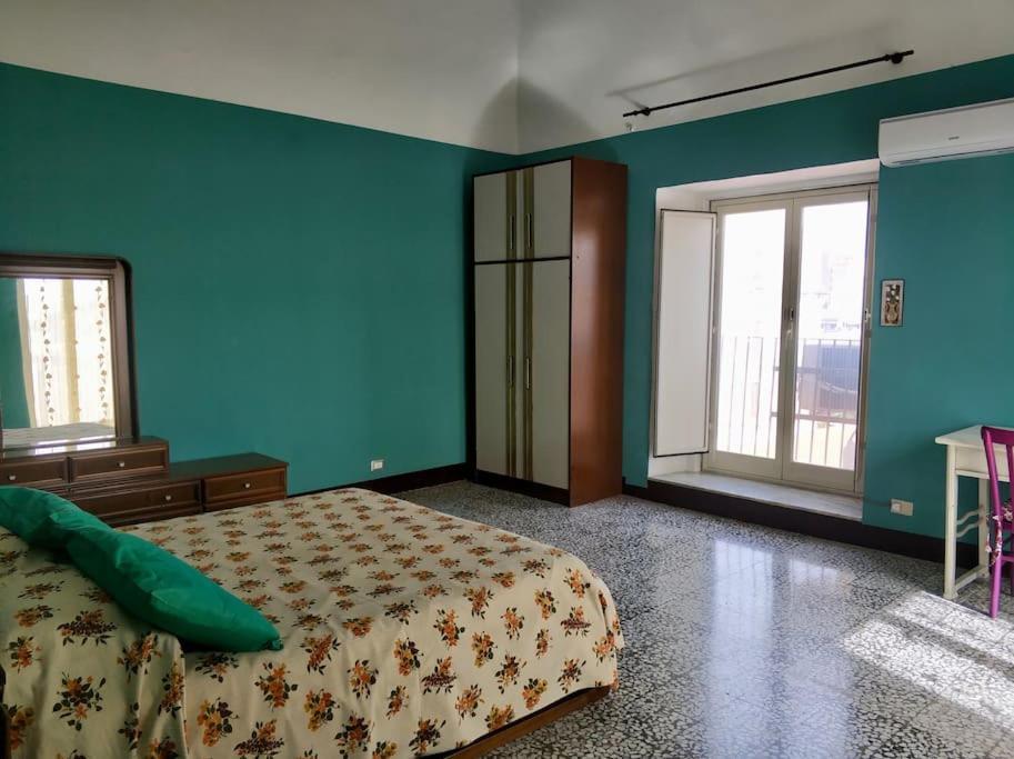 Life In Station Apartment Catania Bagian luar foto